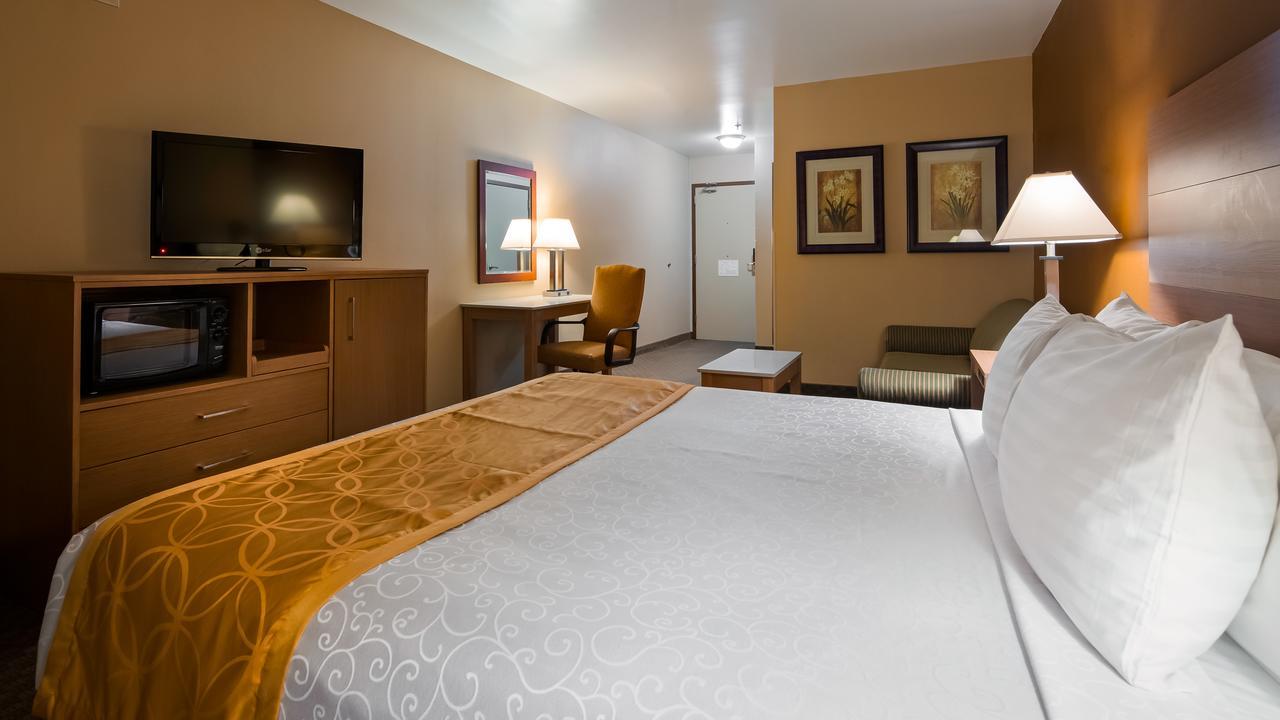 Best Western Of Long Beach Exteriér fotografie