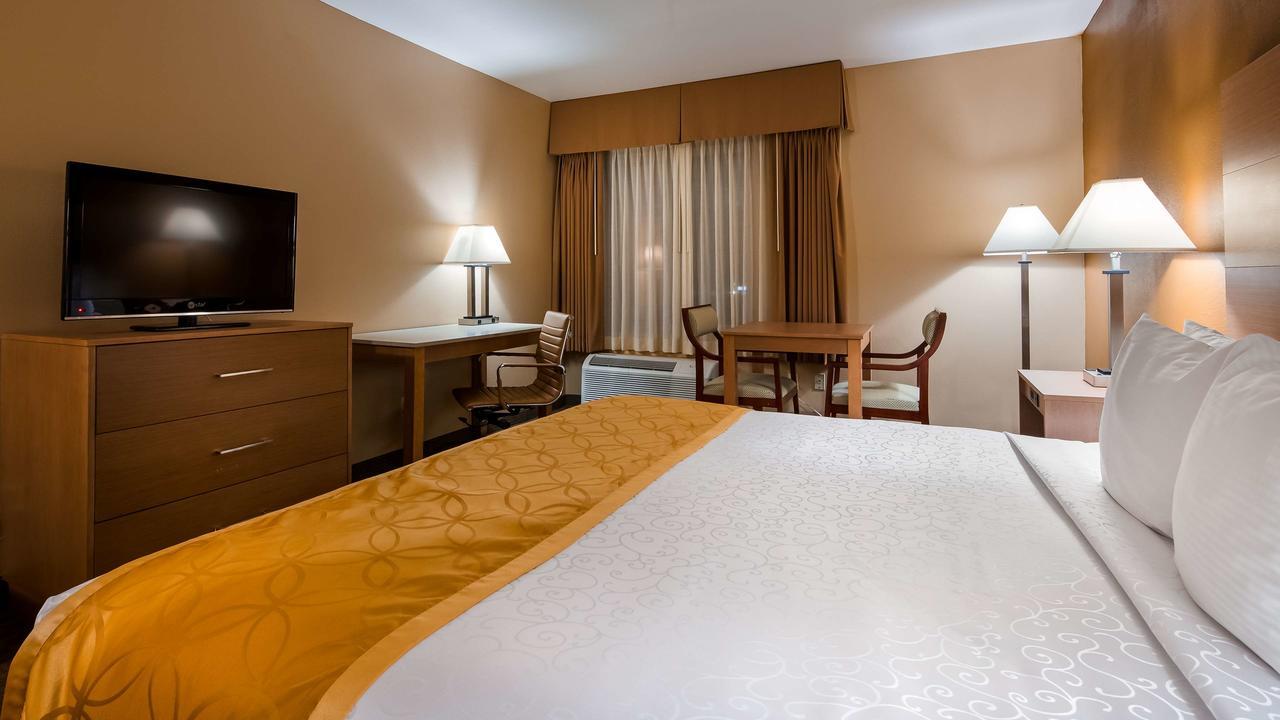 Best Western Of Long Beach Exteriér fotografie