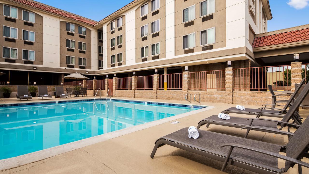 Best Western Of Long Beach Exteriér fotografie