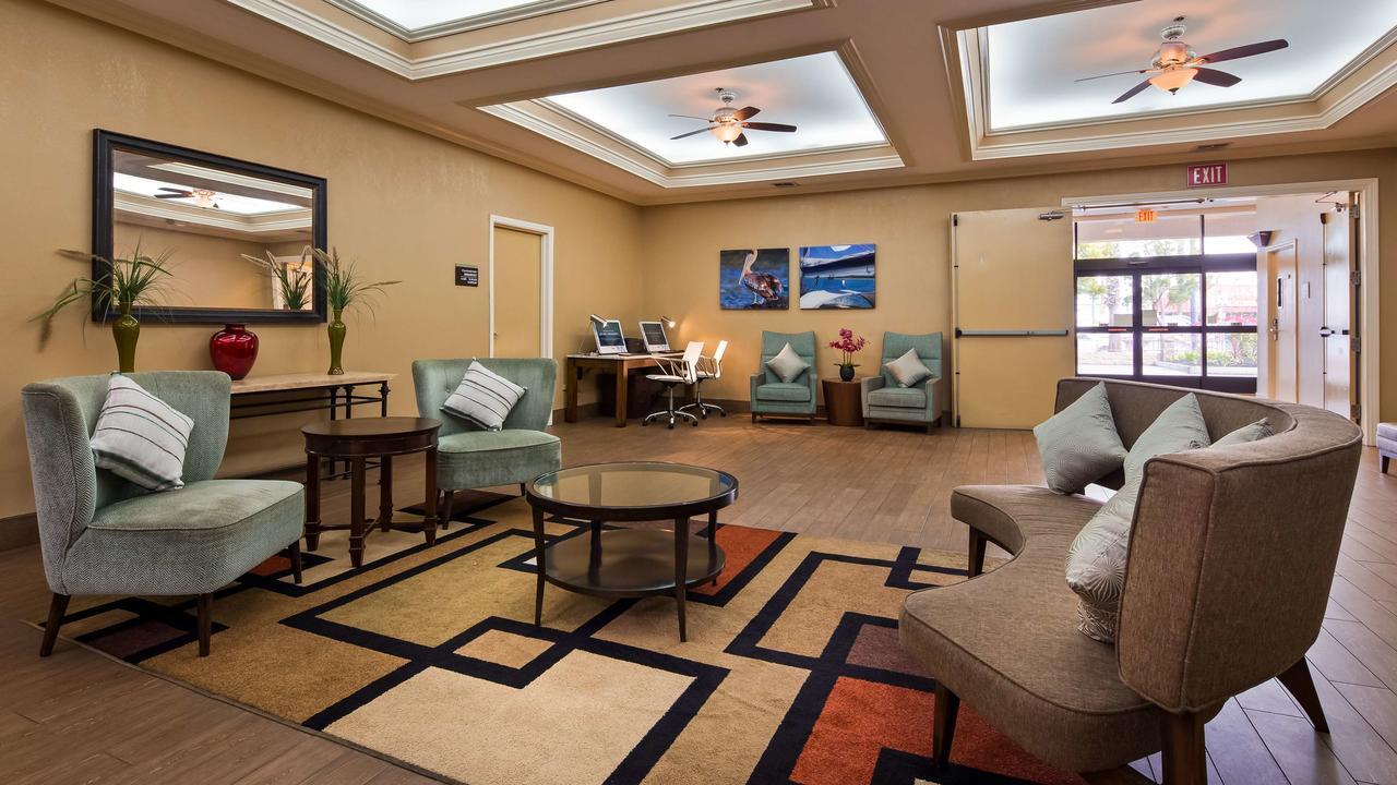 Best Western Of Long Beach Exteriér fotografie