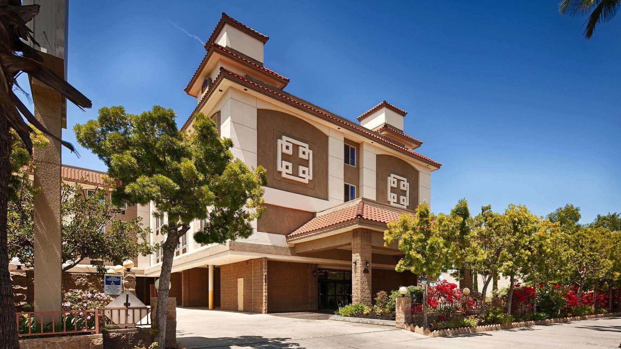 Best Western Of Long Beach Exteriér fotografie