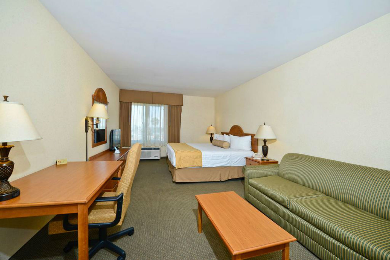 Best Western Of Long Beach Exteriér fotografie